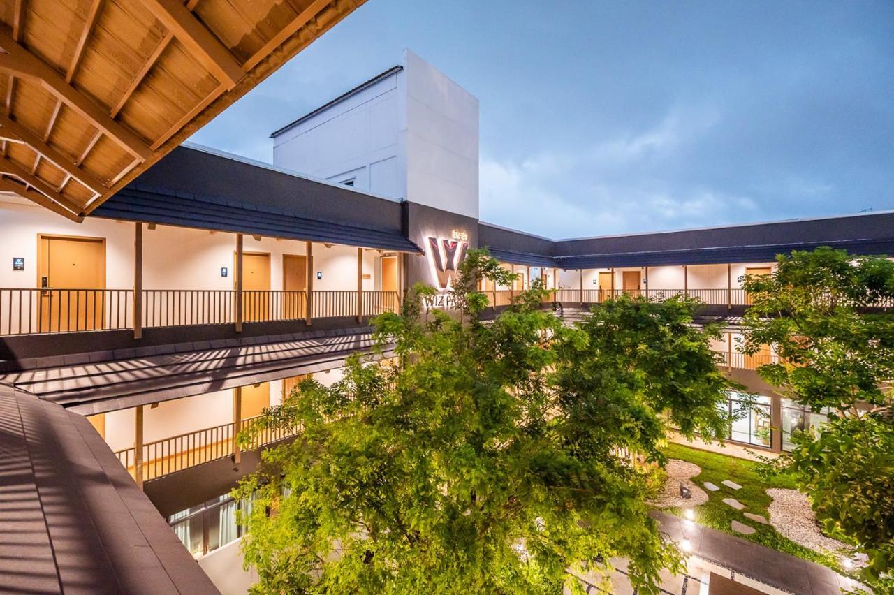 Hotel Wizpark Ratchada Bangkok Bagian luar foto